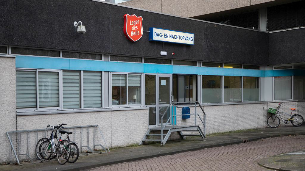 Ingang dag- en nachtopvang Leger des Heils in Lelycentre